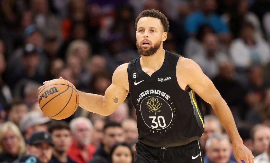 开云体育-包含库里爆冷击败澳大利亚队，比分优势明显引爆全场！的词条